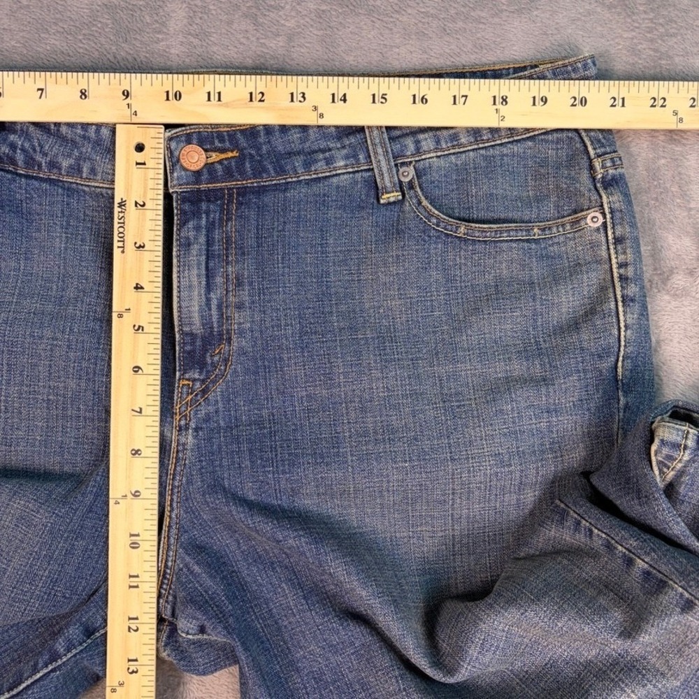 Levi's 590 Bootcut Jeans Women's 18W Blue Medium Wash Stretch Denim Western - Picture 11 of 13